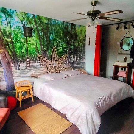 Chez Aurelia - Chambres & Table D'Hotes La Couture-Boussey Buitenkant foto